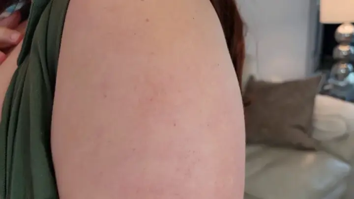 Annabelle Rogers – POV Step-Mommy Body Worship and Boobs in Face