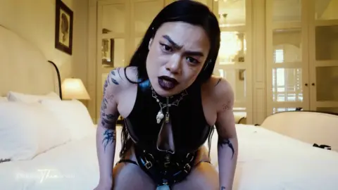 Thea x – Goddess Thea – Suck His Dick