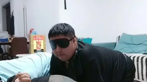 Taolusm – Your Highness Tangtang – Teasing The Dog