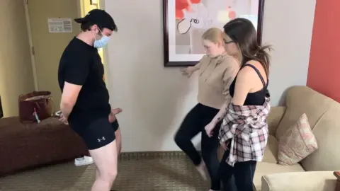 Onlyballkicking – Fit Chicks Damage His Nuts