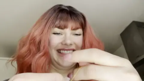 Yourhikerbabe – Sensual Giantess Vore