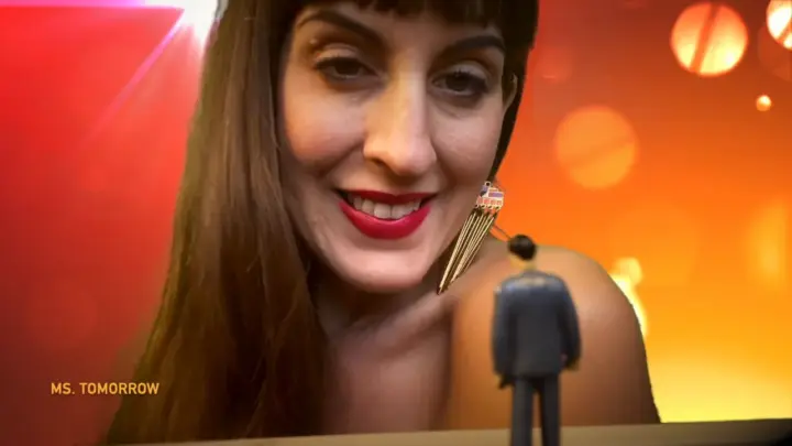 Dommetomorrow – a Pet For a Giantess