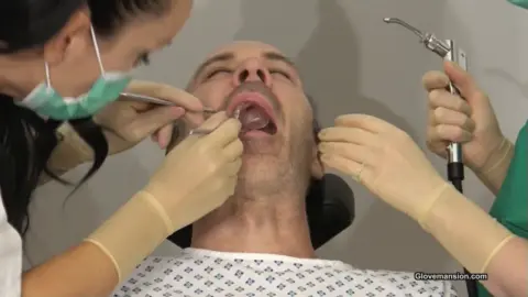 GloveMansion – Double dentist exam and milking stage 1 – Fetish Liza and Valentina Boux