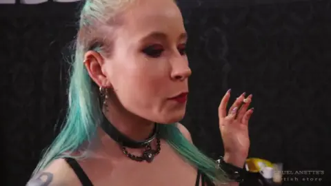 Cruel Anette – Mistress Amanda And Mistress Anette – Well Deserved Spitting
