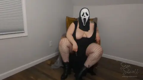 Sara Sitwell – Ghostface Cucks You