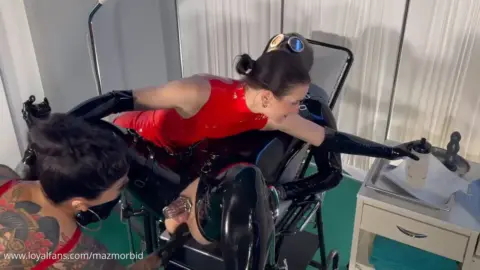 Kinky Femdom Fisting – Double Anal Fisting In The Gyno Chair And Piss Enema Ft Latex Mistress Youko Miss Flora Mazmorbidfetish Fisting