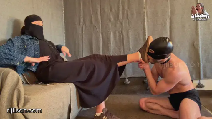 Sufalia – Yasmin Male Submission – Worship My Shoes While i Slap You