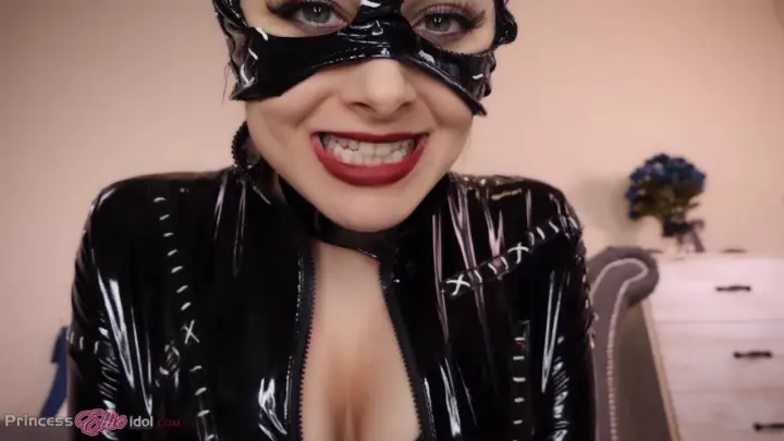 Ellie Idol – Catwoman Dry Humps Batman