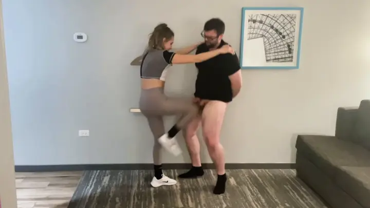 Onlyballkicking – Brutal Athletic Ballbusting – Blaire