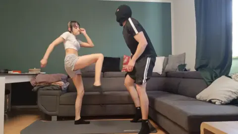 Germanballsbusted – Ballbusting – Emo Girl Hates Men